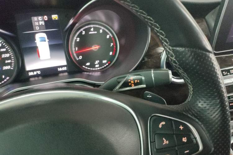 Used Mercedes-Benz V-Class 2018 V 260 Prestige Edition China VI
