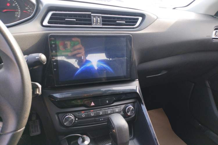 Used Peugeot 308 2016 1.6L Automatic Fashion Edition
