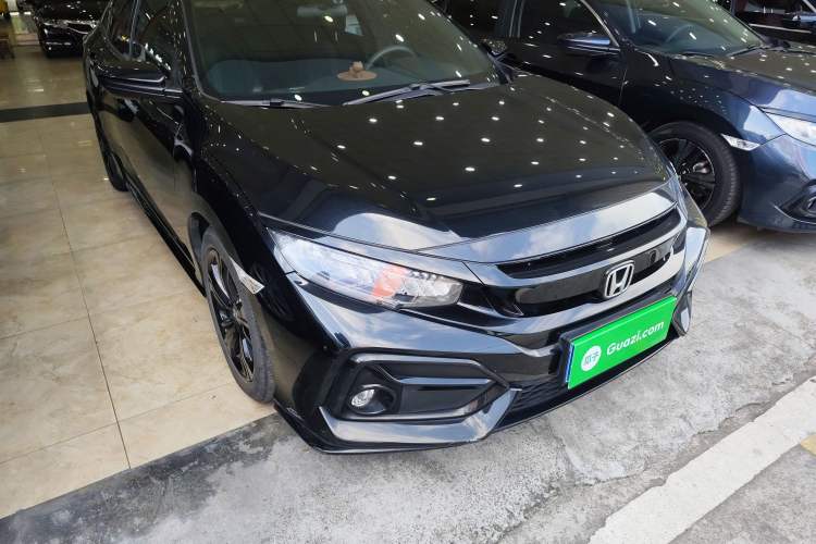 Used Honda Civic 2021 HATCHBACK 220TURBO CVT Trendy Cool Edition
