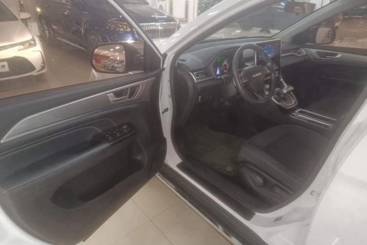 Used Haval M6 2021 PLUS 1.5T DCT Elite Smart Connectivity Model
