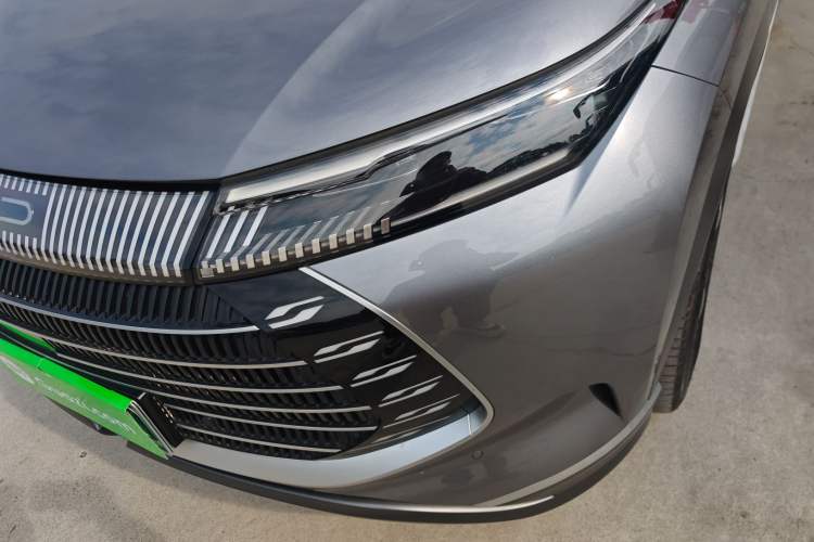 Used BYD Frigate 07 2023 DM-p 175 km Four-Wheel Drive Flagship Model
