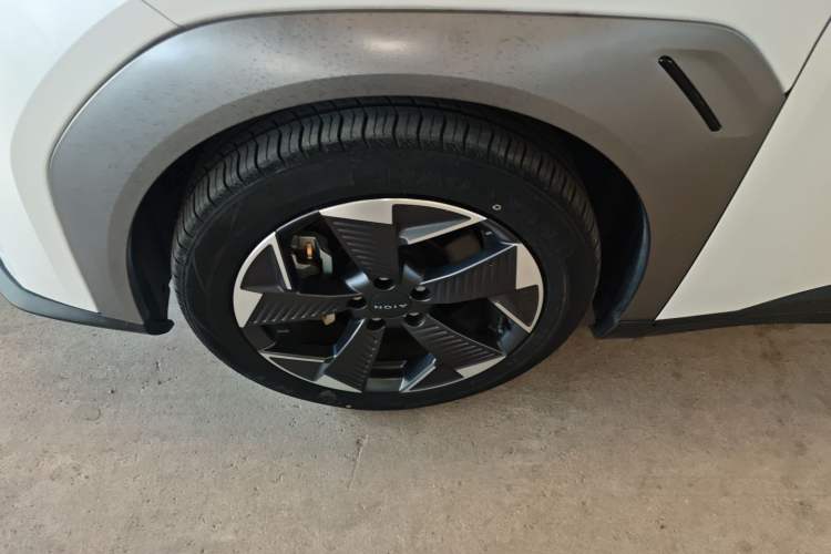 Used AION Y 2022 70 Intelligent Edition Lithium Iron Phosphate
