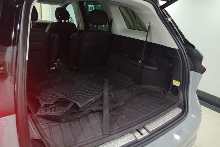 Used Nio ES8 2020 415 km Range 6-Seater Version
