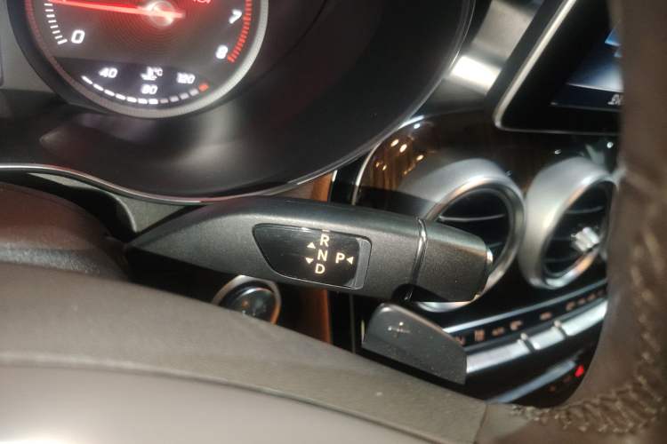 Used Mercedes-Benz GLC 2017 GLC 260 4MATIC Dynamic Edition
