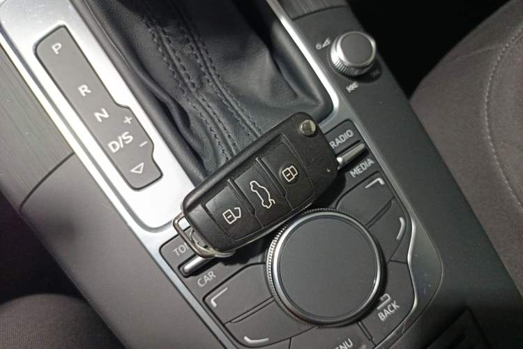 Used Audi A3 2015 Sportback 35 TFSI Millionth Anniversary Intelligent Leading Model
