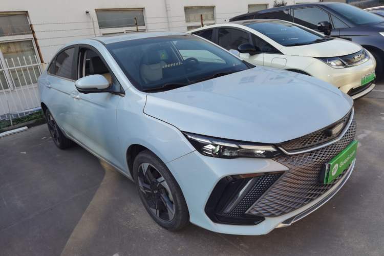 Used Geely Auto Emgrand L HiP 2022 1.5TD-DHT Pro 100KM Super Clean
