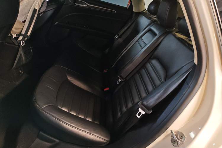 Used Ford Mondeo 2017 EcoBoost 180 Stylish Model
