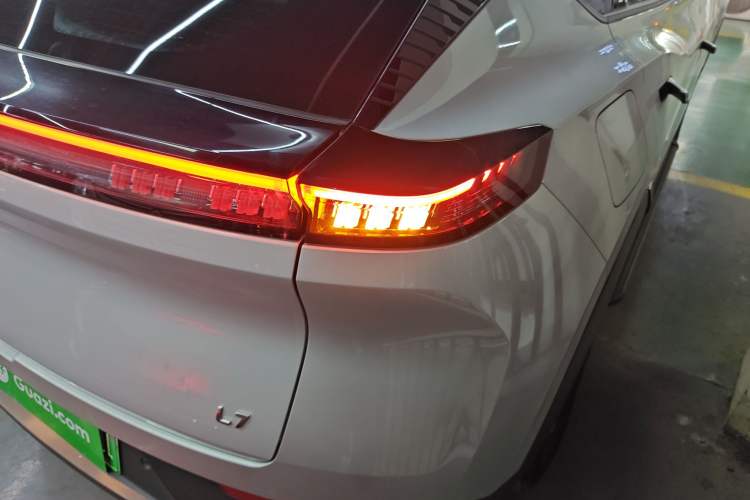 Used Dongfeng Aeolus L7 New Energy 2024 518 Pro
