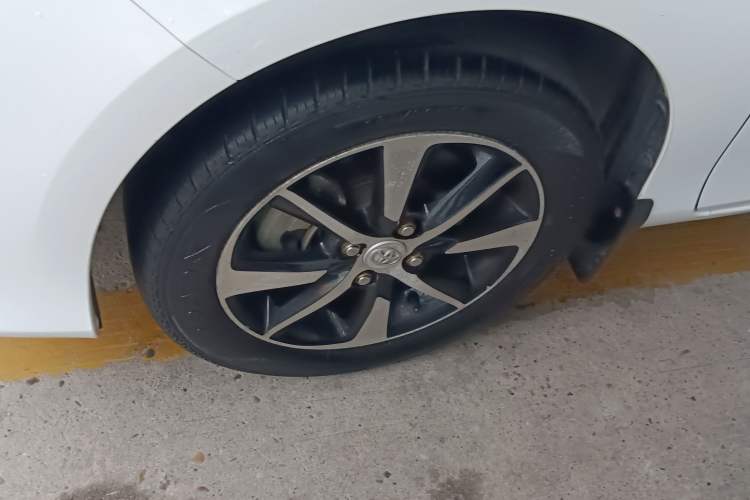 Used Toyota YARiS L 2016 Revised 1.5E CVT Charming Edition
