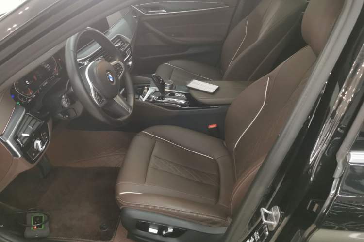 Used BMW 5 Series 2022 Restyled 530Li Leading Edition M Sport Package
