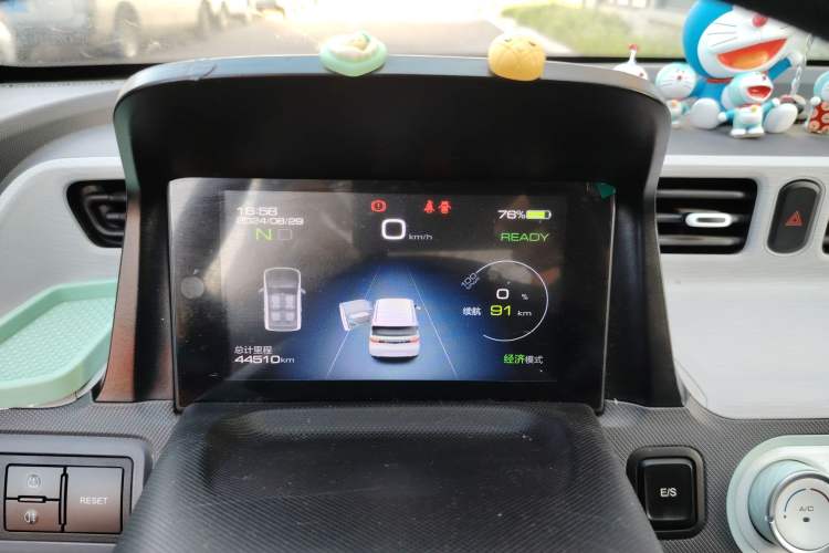 Used Wuling Hongguang MINIEV 2021 Macaron Fashion Model Lithium Iron Phosphate