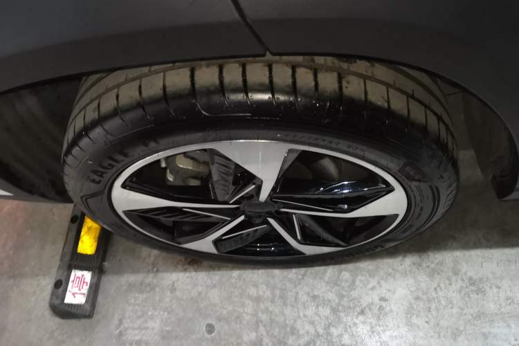 Used  L7 2023 1.5T 115 km Starship
