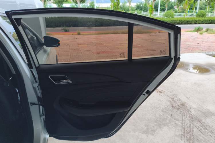 Used Roewe i5 2019 1.5L Automatic 4G Connected Linghao Flagship Edition
