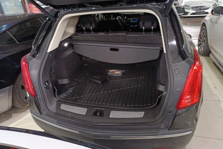 Used Cadillac XT5 2016 25T Luxury Model
