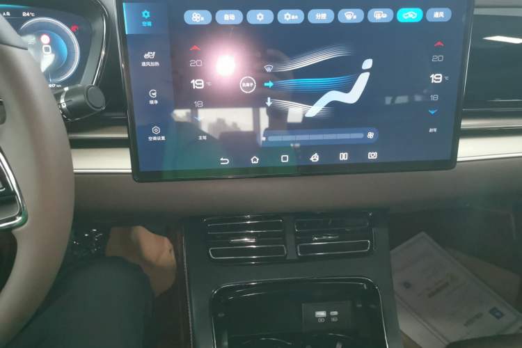 Used BYD Han 2022 DM-i 121KM Prestige Model
