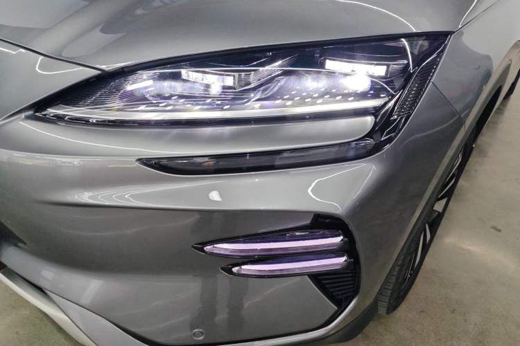 Used BYD Song PLUS New Energy 2023 Champion Edition EV 520KM Prestige Model
