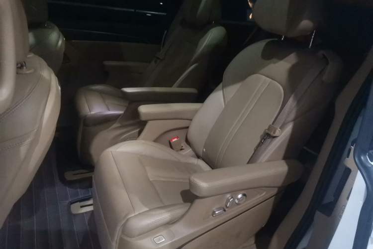 Used Buick GL8 2021 ES Land Cruiser 653T Flagship Model
