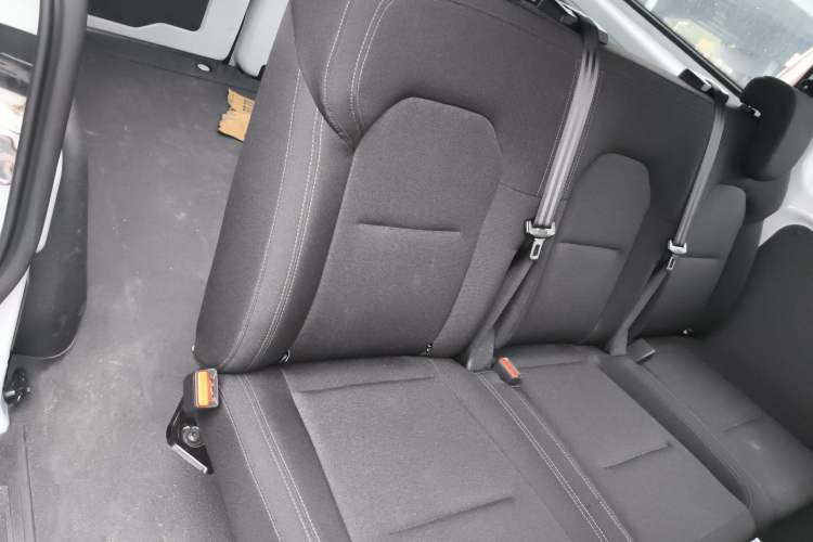 Used Ford Transit 2023 2.0T Gasoline Manual Multifunction Commercial Vehicle Short Wheelbase Low Roof 5/6 Seats