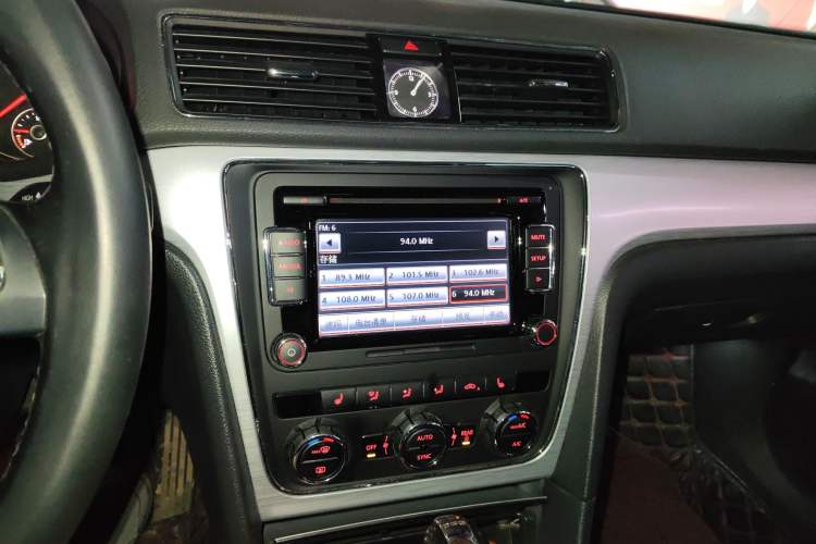 Used Volkswagen Passat 2014 1.8TSI DSG Prestige Edition
