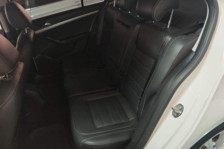 Used Volkswagen Lavida 2017 1.6L Automatic Comfort Edition