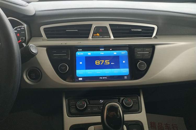 Used Geely Auto Emgrand X7 Sport 2016 1.8TD Automatic ZhiShang Model
