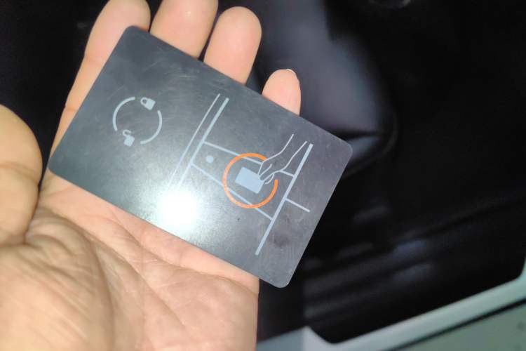 Used Tesla Model Y 2021 Long-Range All-Wheel-Drive Version 3D7