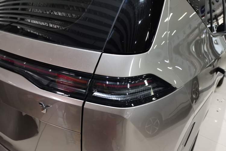 Used AION Y 2023 Younger Star Edition