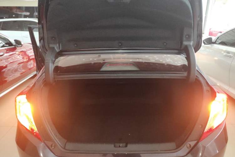 Used Honda Civic 2016 180TURBO CVT Comfort Version