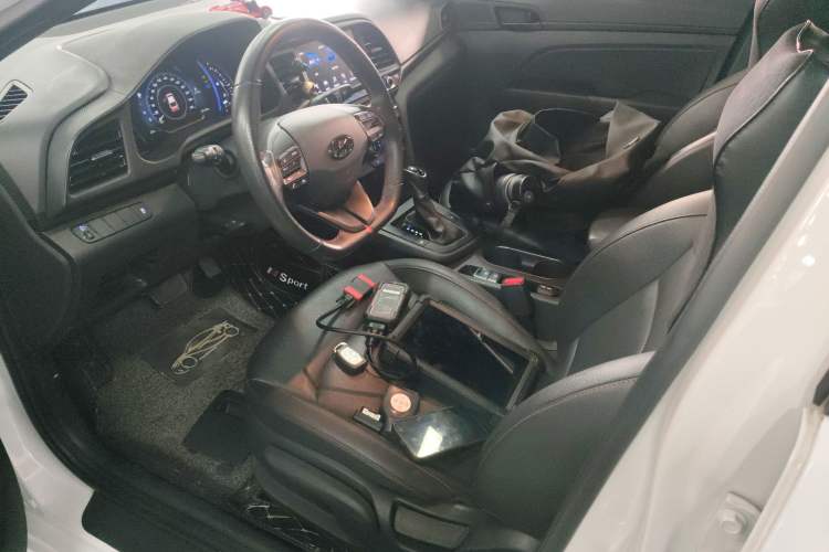 Used Hyundai Elantra 2019 1.4T Dual-Clutch Xuan Dong · Dynamic Model
