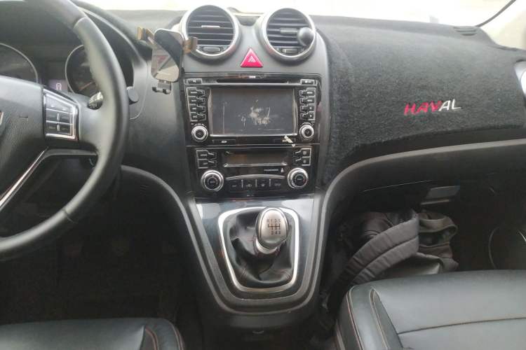 Used Haval H6 2015 Upgraded Model 1.5T Manual Two-Wheel Drive Elite Version