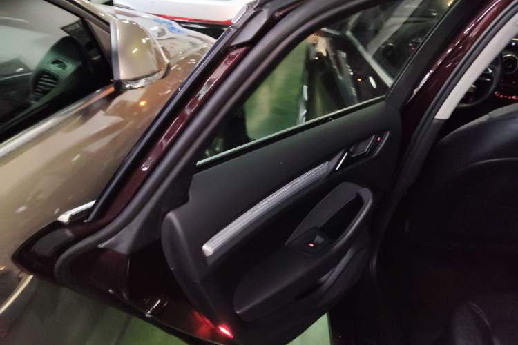 Used Audi A3 2014 Limousine 35 TFSI Automatic Comfort Model