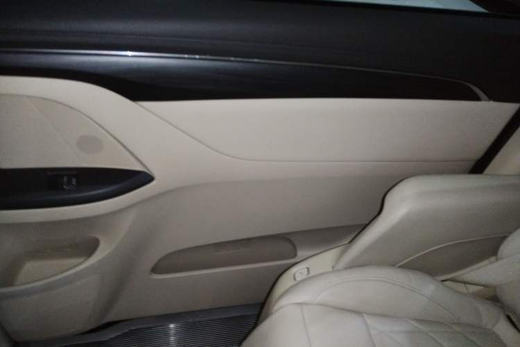 Used Buick GL8 2023 ES Lu Zun Luxury Model
