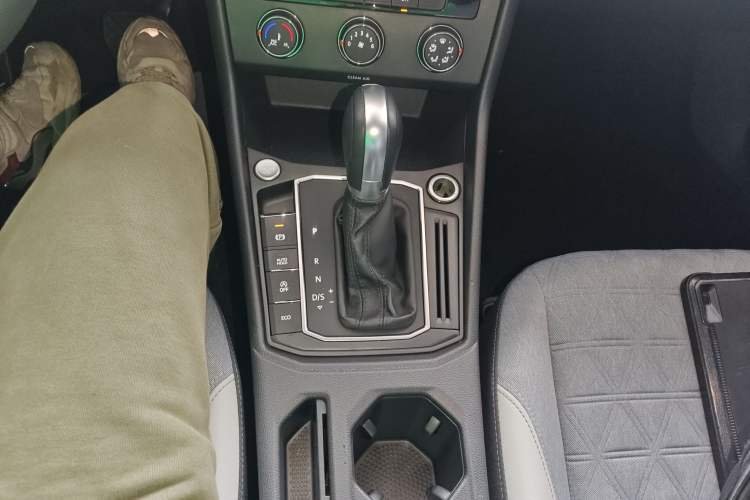 Used Volkswagen Lavida 2024 300TSI DSG Full-Comfort Edition
