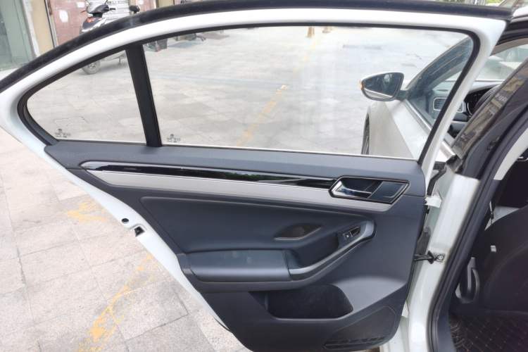 Used Volkswagen Sagitar 2018 280TSI DSG Comfort Model
