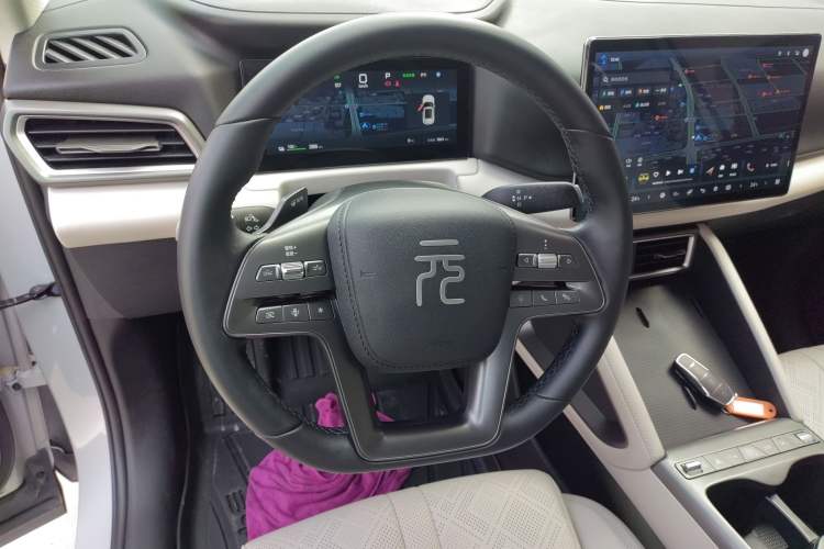 Used BYD Yuan UP 2025 Intelligent Driving Version 401 KM Dynamic Edition