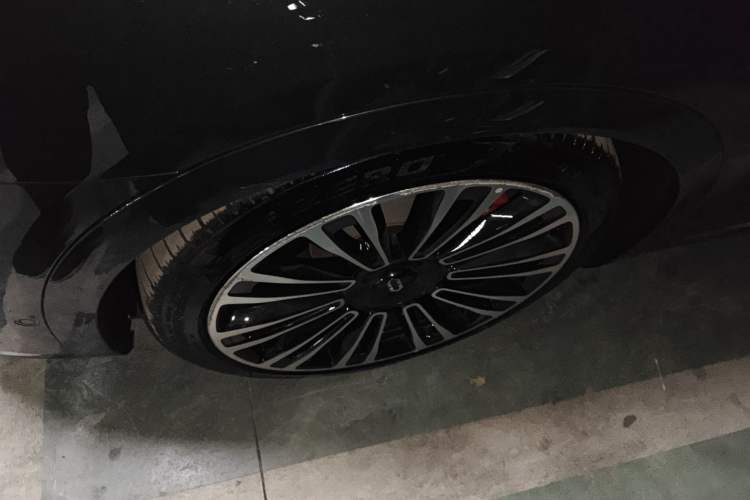 Used Hima AITO M9 2024 All-Electric Ultra Version 100 kWh 6-Seater Model