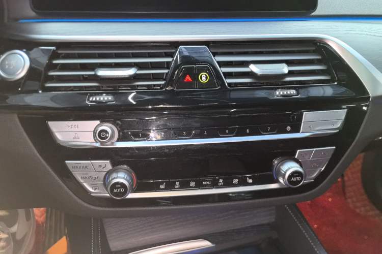 Used BMW 5 Series New Energy 2022 535Le M Sport Package
