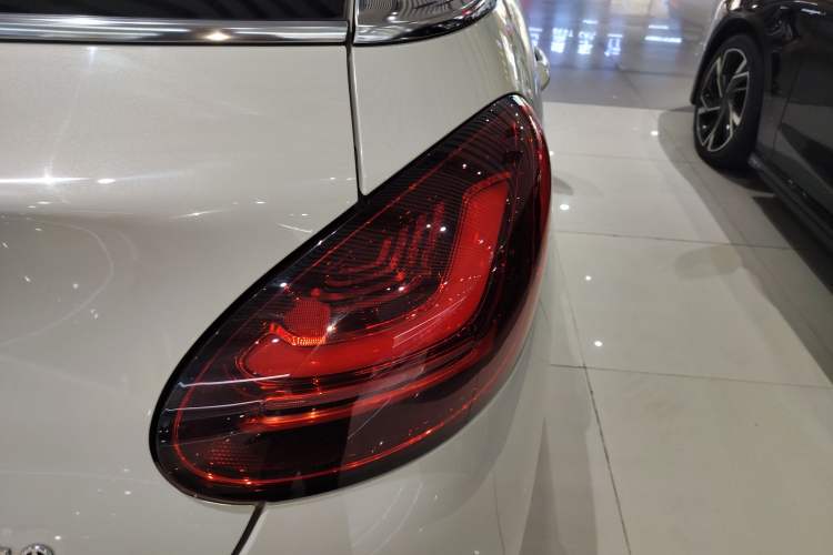 Used Wuling Bingo 2023 410 km Lingxi Deluxe Edition
