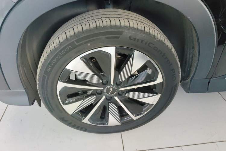Used BYD Song PLUS New Energy 2025 DM-i 112KM Prestige Model
