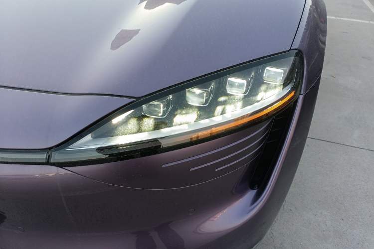 Used Hima Luxeed R7 2025 Range-Extended Version 251 km Max
