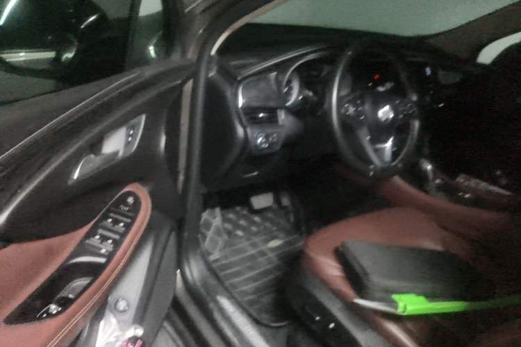 Used Buick Envision 2014 28T Four-Wheel Drive Elite Model
