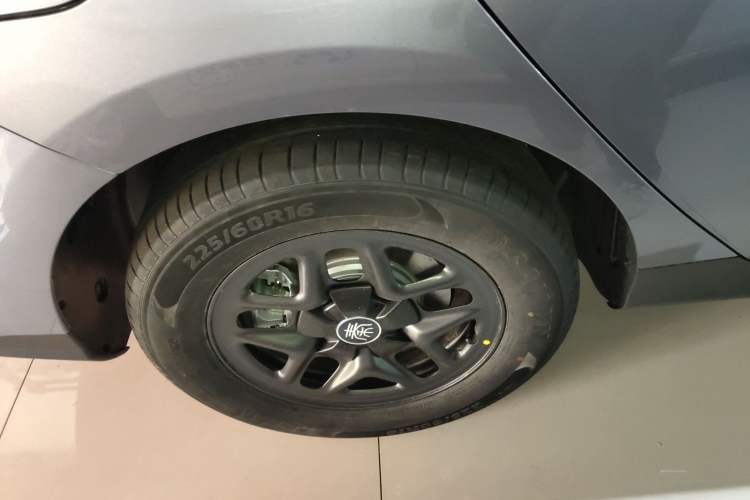 Used BYD Qin PLUS 2025 DM-i Smart Drive 55KM Leading Model
