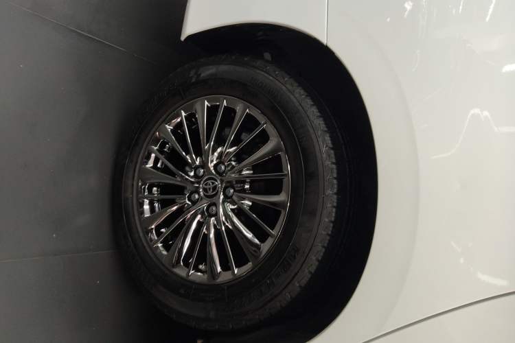 Used Toyota Alphard 2021 Dual-Engine 2.5L Luxury Edition
