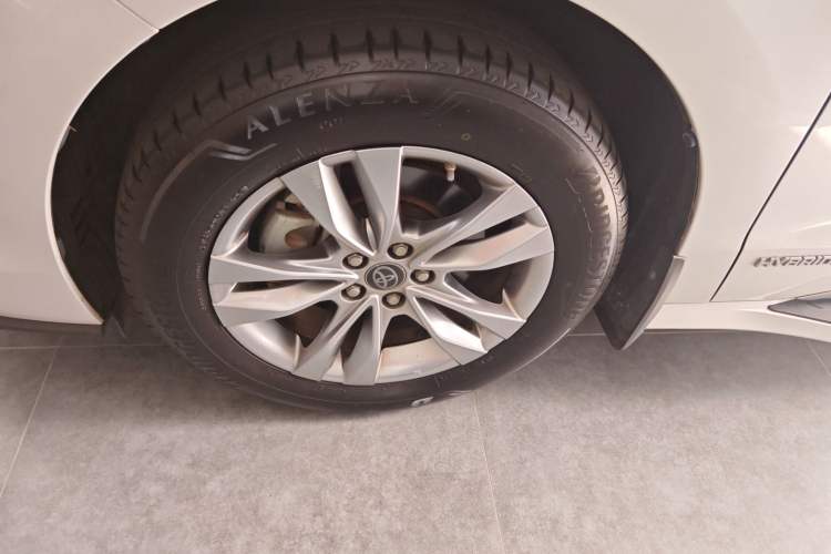 Used Toyota Sienna 2021 2.5L Hybrid Platinum Edition
