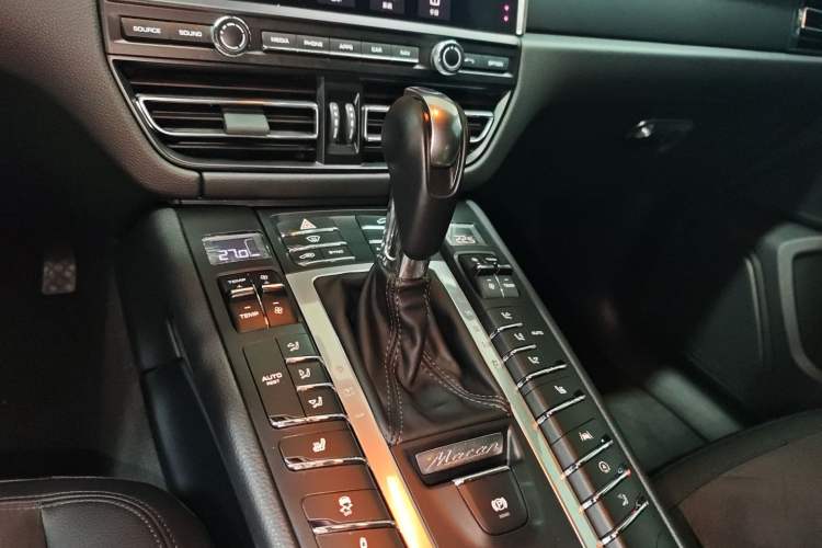 Used Porsche Macan 2018 Macan 2.0T