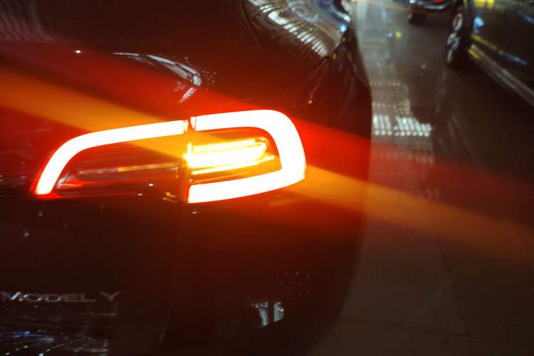 Used Tesla Model Y 2023 Rear-Wheel-Drive Version
