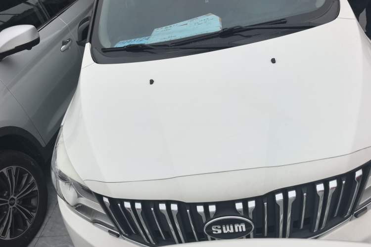 Used SWM X2 2021 1.5L Manual Business Version 7 Seats
