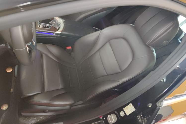 Used Mercedes-Benz GLC 2020 Facelift GLC 260 L 4MATIC Luxury Edition