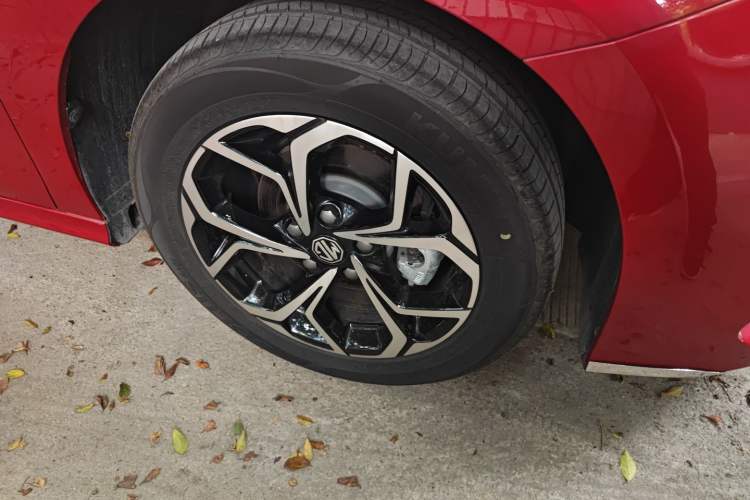 Used MG 5 2022 180 DVVT CVT Youth Luxury Edition
