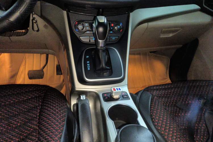 Used Ford Kuga 2013 2.0L GTDi Four-Wheel-Drive Elite Model